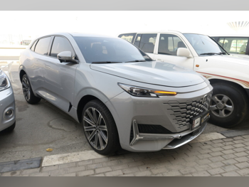 تشانجان يوني - كي 2024 اوتوماتيك 25,000 كم 4 سلندر دفع رباعي اس يو في رمادي تحت الضمان