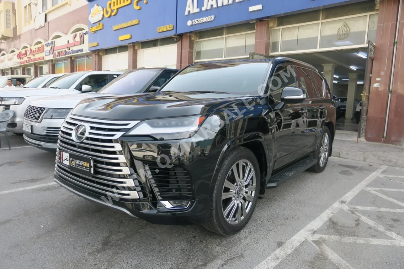 لكزس ال اكس 600 في اي بي 2024 اوتوماتيك 22,000 كم 6 سلندر دفع رباعي اس يو في أسود تحت الضمان