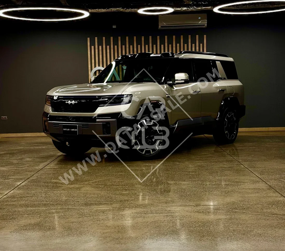 بي واي دي ليوبارد 8 فلاك شب 2026 اوتوماتيك 0 كم 4 سلندر دفع رباعي اس يو في ذهبي تحت الضمان