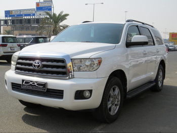 تويوتا سكويا اس ار 5 2013 اوتوماتيك 338,000 كم 8 سلندر دفع رباعي اس يو في أبيض