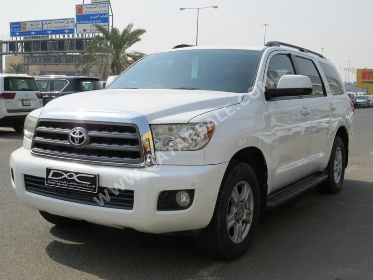 تويوتا سكويا اس ار 5 2013 اوتوماتيك 338,000 كم 8 سلندر دفع رباعي اس يو في أبيض