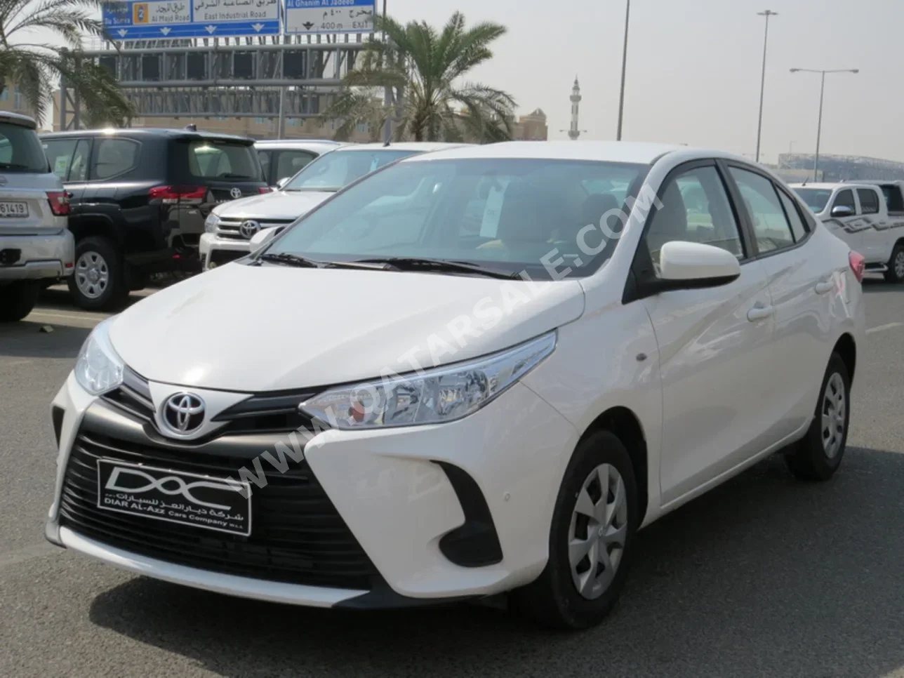 Toyota Yaris 2022 Automatic 202,000 Km 4 Cylinder Front Wheel Drive (FWD) Sedan White