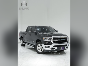 Dodge Ram 1500 2019 Automatic 66,000 Km 8 Cylinder Four Wheel Drive (4WD) Pick Up Black