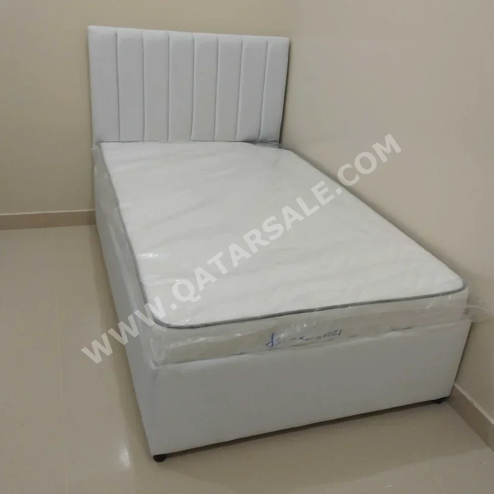 الأسّرة - فردي - أبيض - متضمنة المرتبة