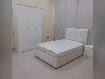 أطقم غرف نوم - طقم مكون من 3 قطع - أبيض