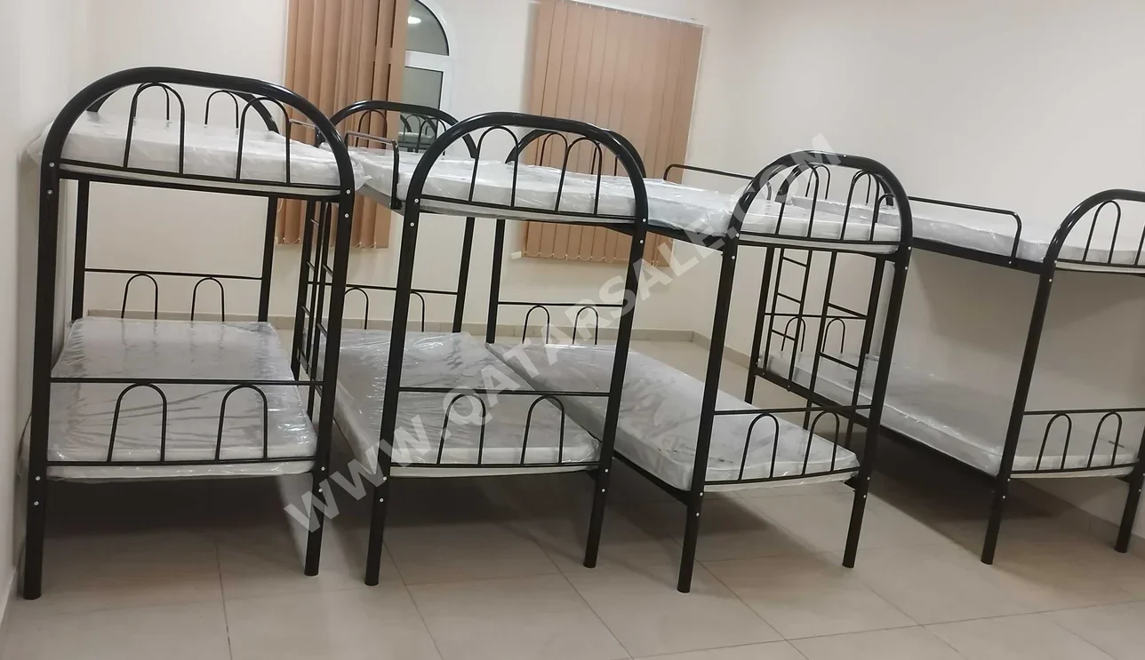 الأسّرة - فردي - أسود - متضمنة المرتبة