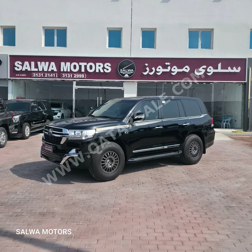 تويوتا لاند كروزر في اكس ار 2019 اوتوماتيك 286,000 كم 8 سلندر دفع رباعي اس يو في أسود