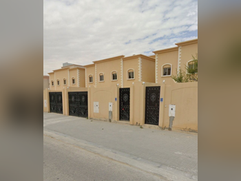 Buildings, Towers & Compounds - Family Residential - Al Wakrah - Al Wakrah For Sale