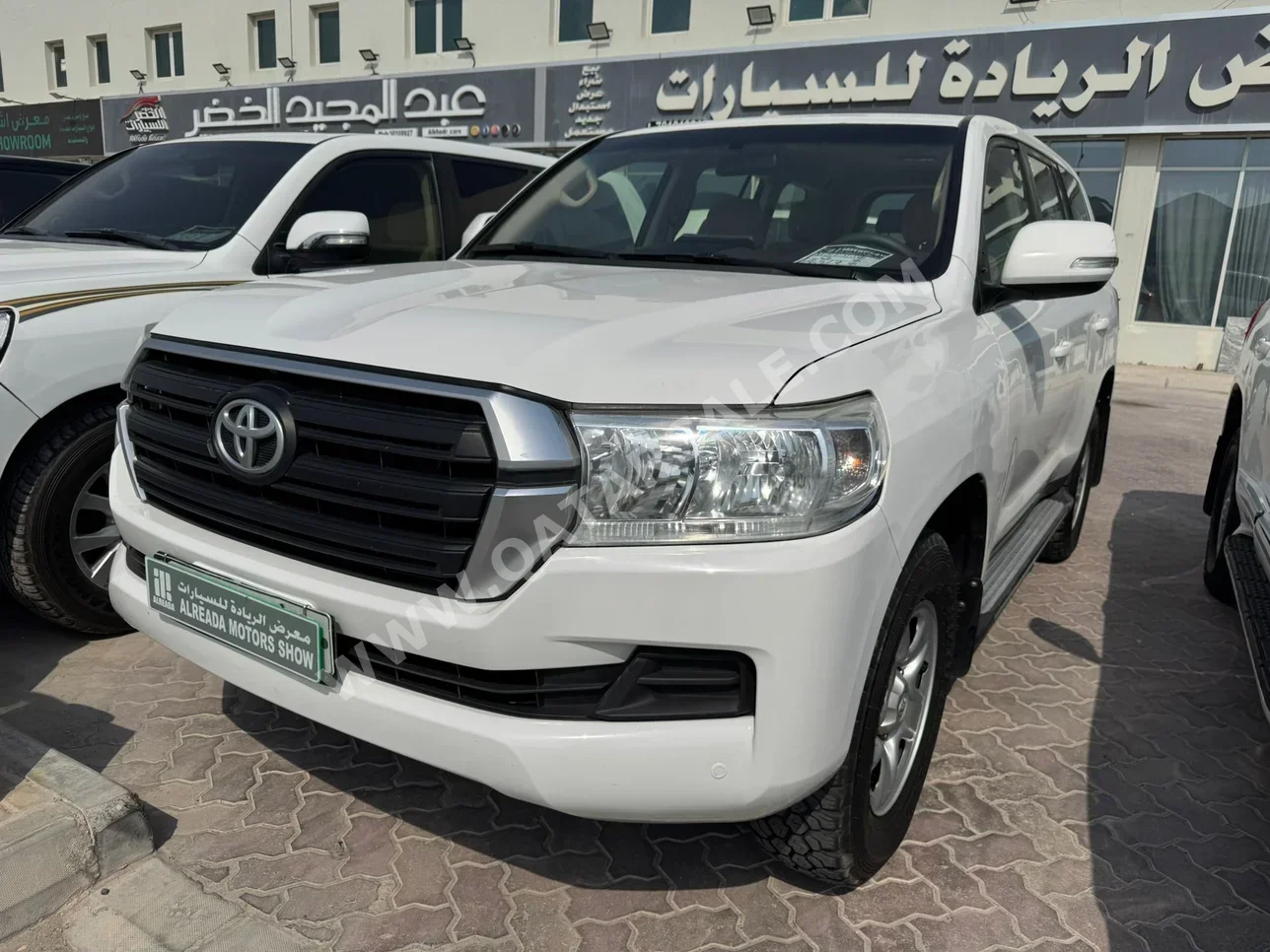 تويوتا لاند كروزر جي 2019 اوتوماتيك 164,000 كم 6 سلندر دفع رباعي اس يو في أبيض