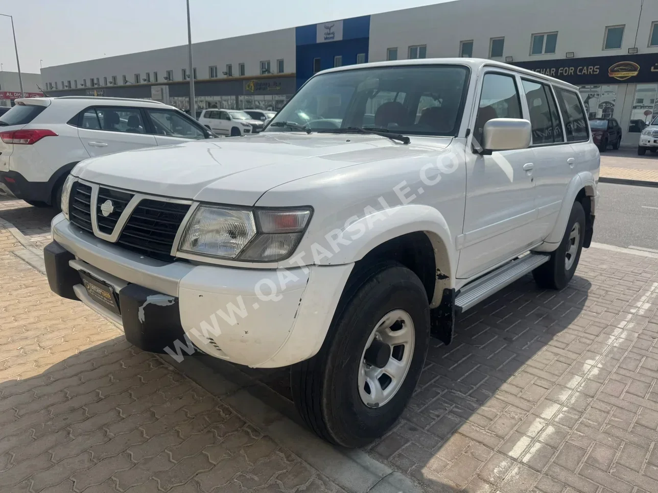 Nissan Patrol Safari 2001 Manual 367,000 Km 6 Cylinder Four Wheel Drive (4WD) SUV White