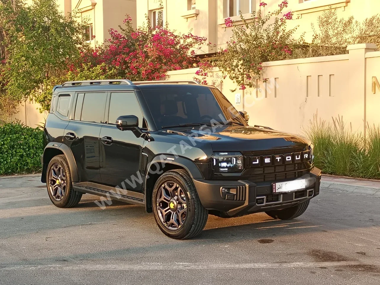 جيتور تي 2 لكجري 2025 اوتوماتيك 25,000 كم 4 سلندر دفع كلي مستمر اس يو في أسود تحت الضمان