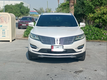Lincoln  MKC  2016  Automatic  70,000 Km  6 Cylinder  All Wheel Drive (AWD)  SUV  White  With Warranty
