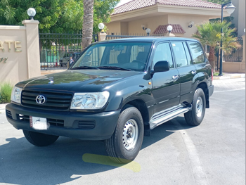 Toyota  Land Cruiser  G  2007  Manual  220,000 Km  6 Cylinder  Four Wheel Drive (4WD)  SUV  Black