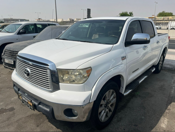 Toyota  Tundra  2012  Automatic  198,000 Km  8 Cylinder  Four Wheel Drive (4WD)  Pick Up  White