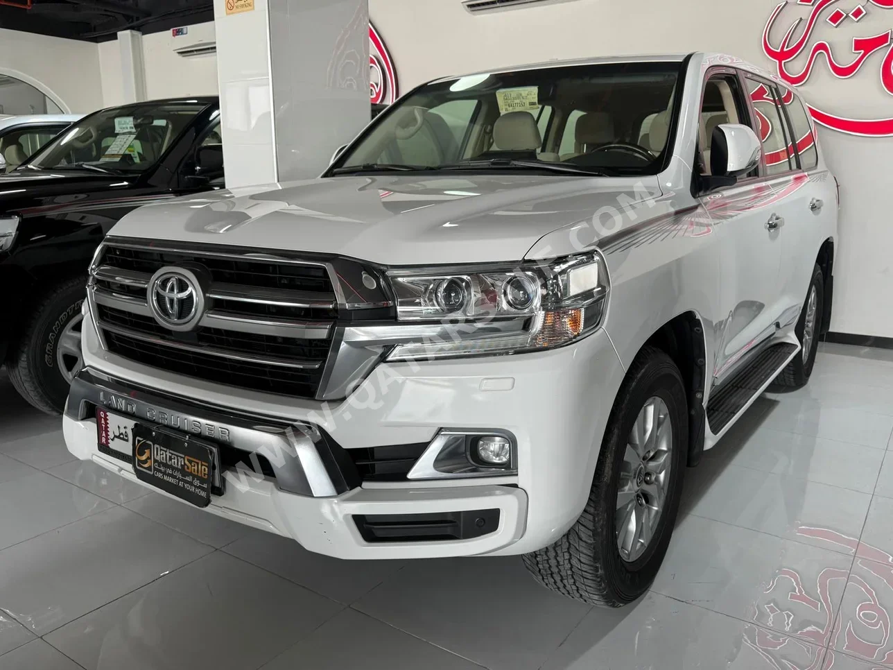 Toyota Land Cruiser GXR 2019 Automatic 103,000 Km 8 Cylinder Four Wheel Drive (4WD) SUV White