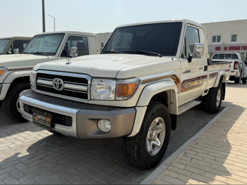 Toyota Land Cruiser LX 2022 Manual 55,000 Km 6 Cylinder Four Wheel Drive (4WD) Pick Up White With Warranty