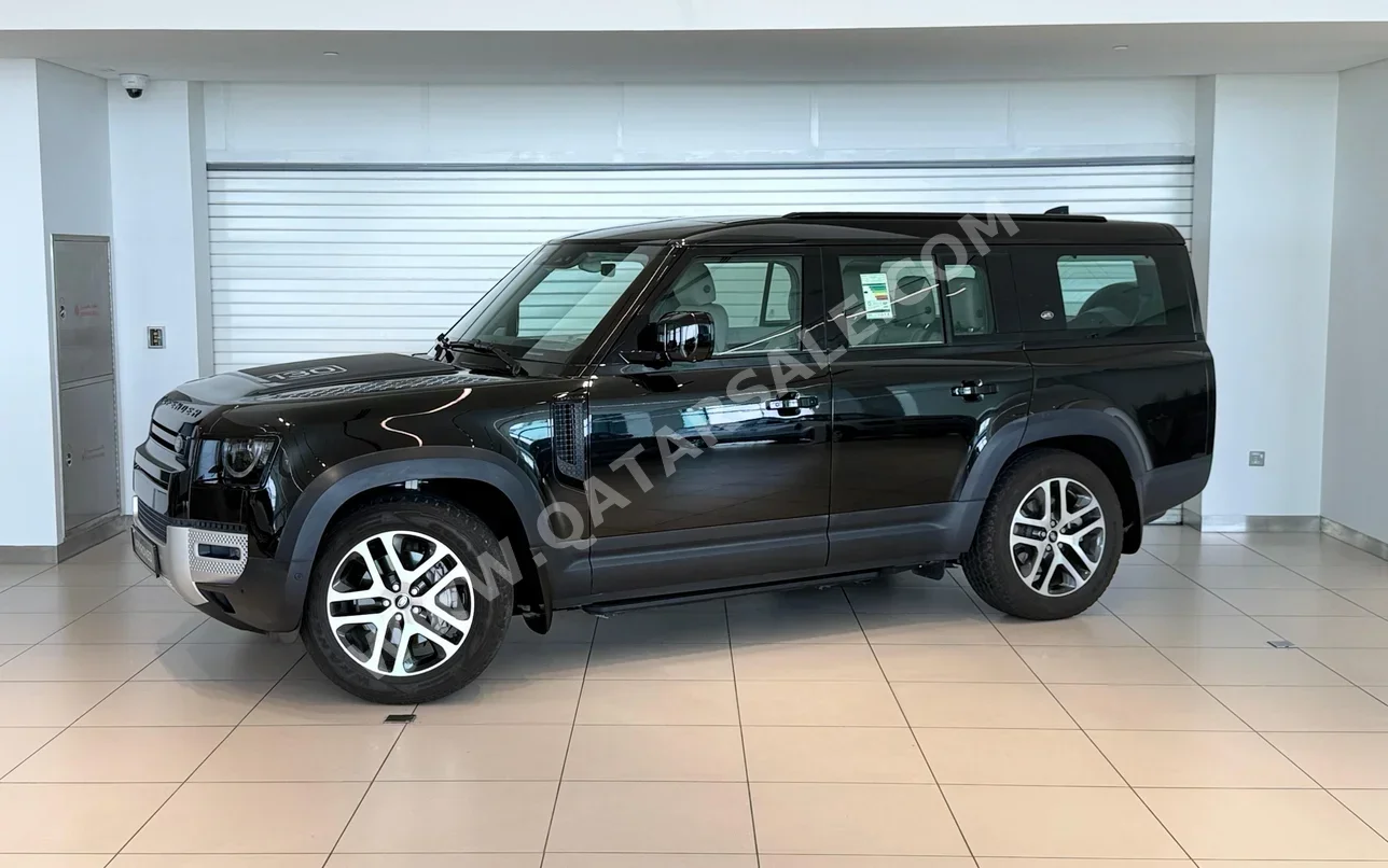 Land Rover Defender 130 2023 Automatic 39,800 Km 6 Cylinder All Wheel Drive (AWD) SUV Black With Warranty