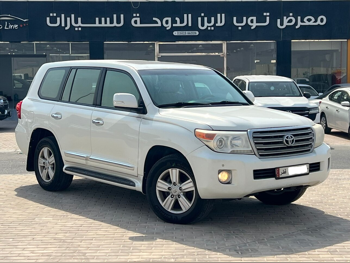 Toyota Land Cruiser VXR 2015 Automatic 300,000 Km 8 Cylinder Four Wheel Drive (4WD) SUV White