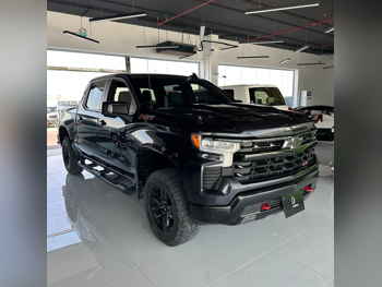 Chevrolet Silverado LT 2023 Automatic 36,000 Km 8 Cylinder Four Wheel Drive (4WD) Pick Up Black With Warranty