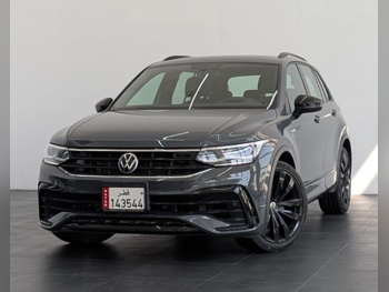 Volkswagen Tiguan R-Line 2022 Automatic 39,243 Km 4 Cylinder Four Wheel Drive (4WD) SUV Gray With Warranty