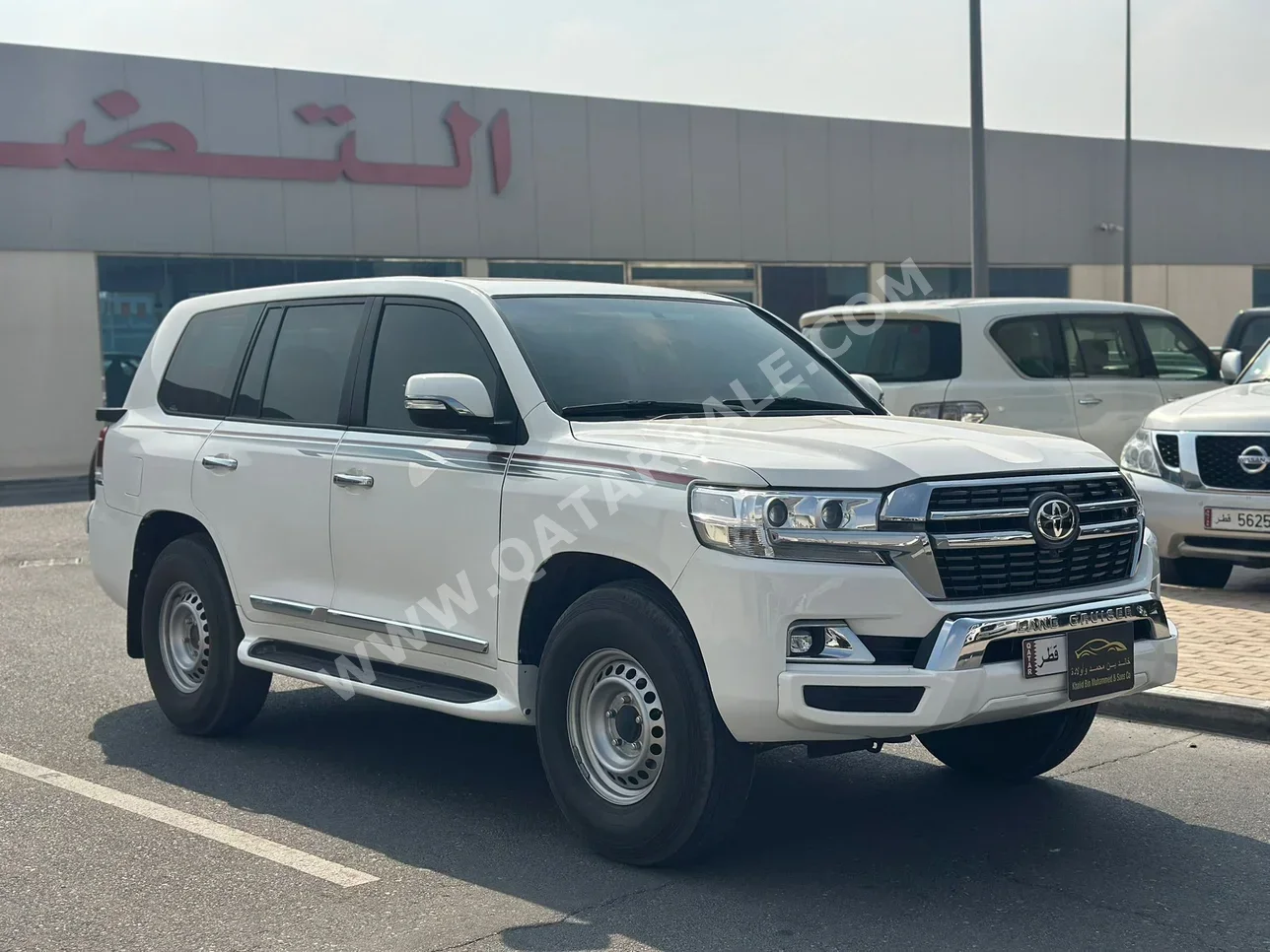 Toyota Land Cruiser GX 2011 Automatic 440,000 Km 6 Cylinder Four Wheel Drive (4WD) SUV White