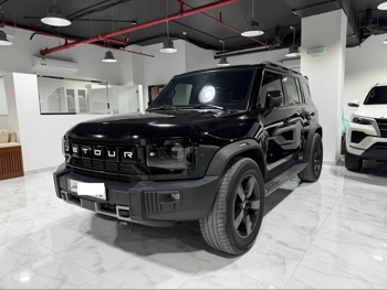 جيتور تي 2 لكجري 2025 اوتوماتيك 33,000 كم 4 سلندر دفع رباعي اس يو في أسود تحت الضمان