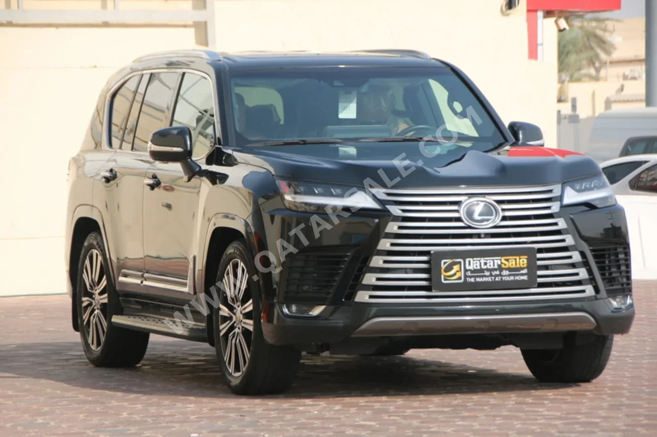 لكزس ال اكس 600 لكجري 2023 اوتوماتيك 64,000 كم 6 سلندر دفع رباعي اس يو في أسود تحت الضمان
