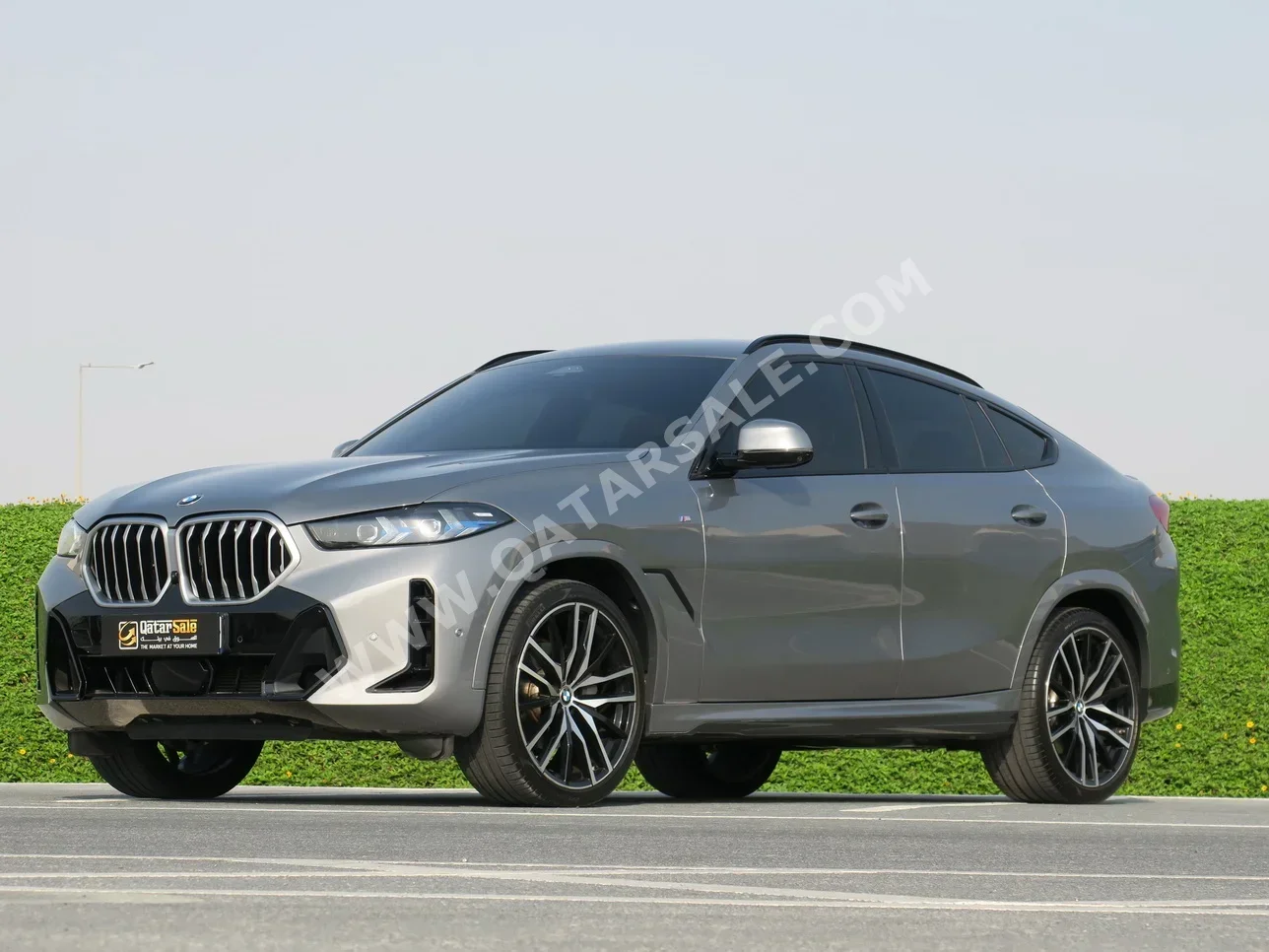 بي ام دبليو الفئة - اكس اكس 6 40اي 2024 اوتوماتيك 31,000 كم 6 سلندر دفع رباعي اس يو في رمادي تحت الضمان