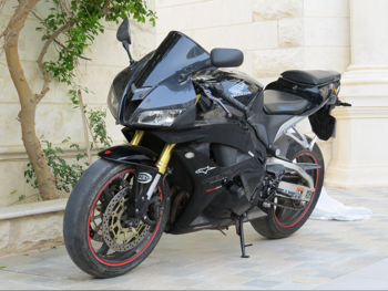 هوندا  سي بي ار 600 ار ار -  2012 - اللون اسود