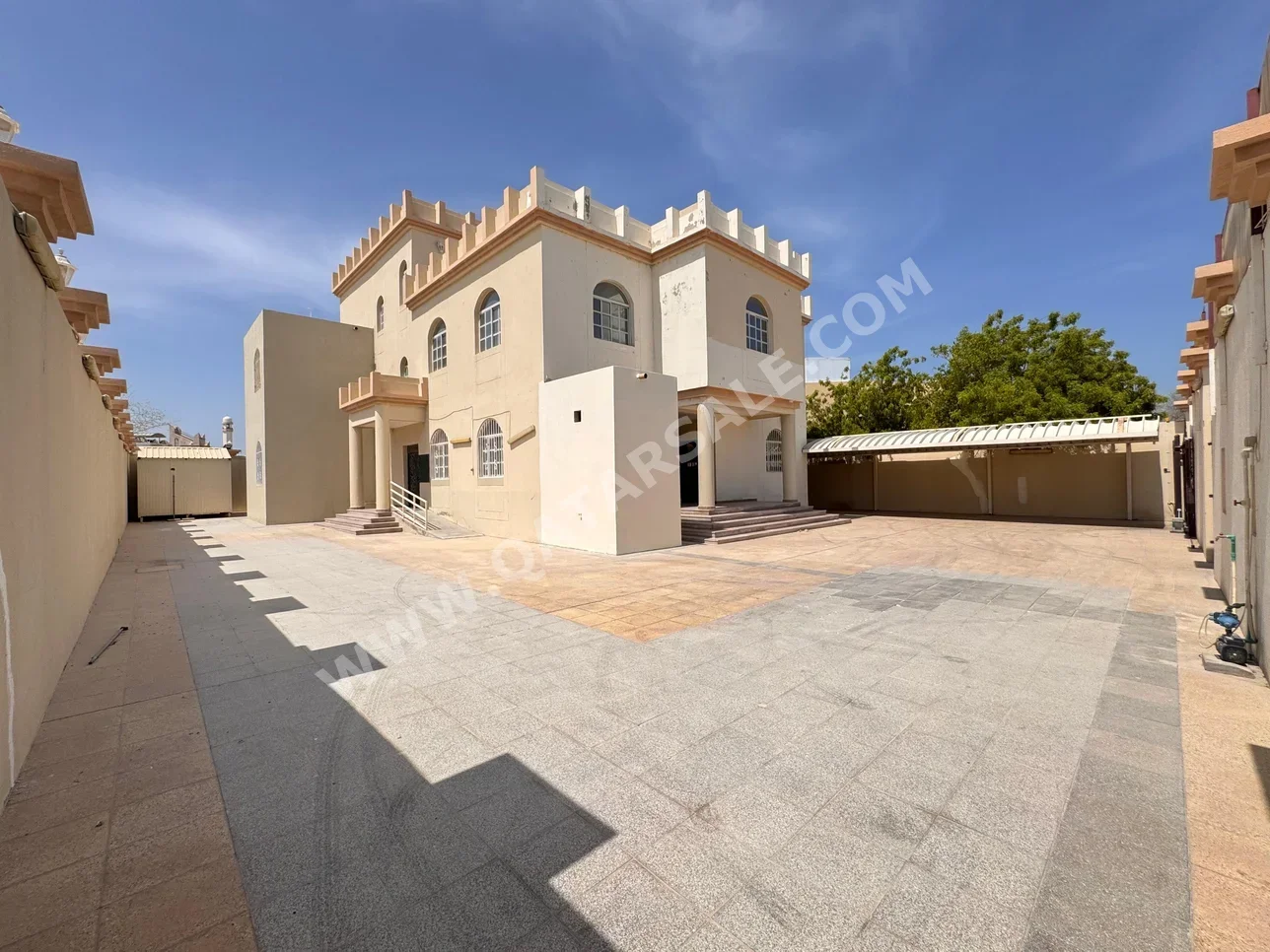 سكن عائلي - غير مفروشة - الدوحة - عنيزة - 7 غرف نوم