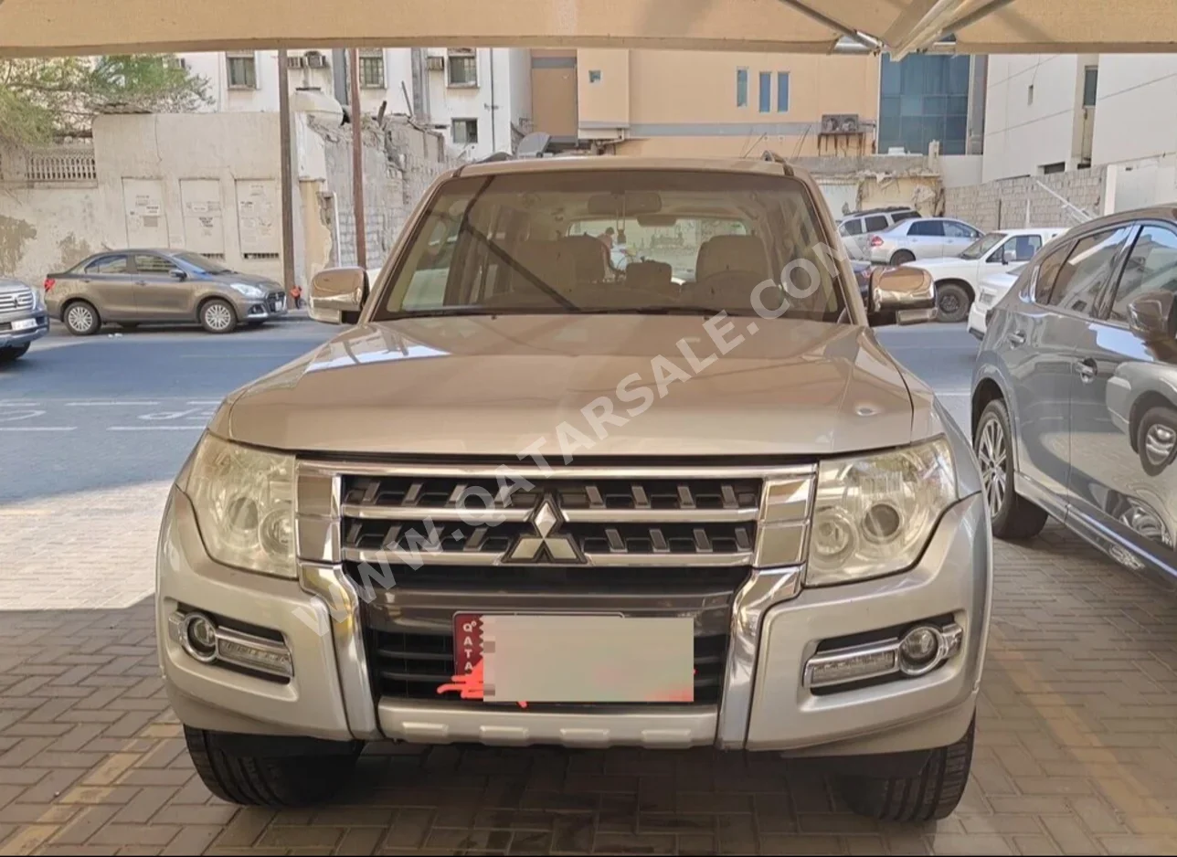 Mitsubishi Pajero 3.8 2018 Automatic 140,000 Km 6 Cylinder Four Wheel Drive (4WD) SUV Silver
