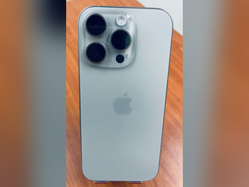 هواتف نقالة ابل - ايفون 16 - برو - تيتانيوم طبيعي - 256 جيجابايت