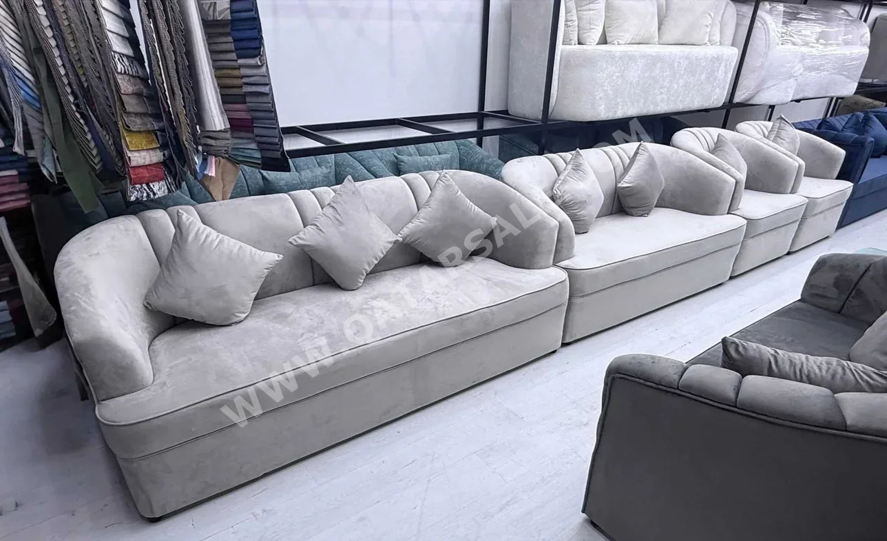 الأرائك والكنب والكراسي لايف ستايل طقم كنب - قماش - اللون الرمادي