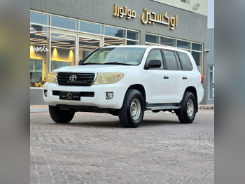 تويوتا لاند كروزر جي 2011 اوتوماتيك 376,000 كم 6 سلندر دفع رباعي اس يو في أبيض