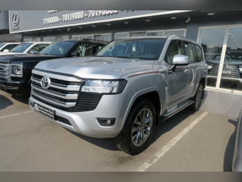 تويوتا  لاند كروزر  جي اكس ار  2025  اوتوماتيك  0 كم  6 سلندر  دفع رباعي  اس يو في  فضي  تحت الضمان