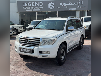 Toyota  Land Cruiser  VXR  2011  Automatic  248,124 Km  8 Cylinder  Four Wheel Drive (4WD)  SUV  White