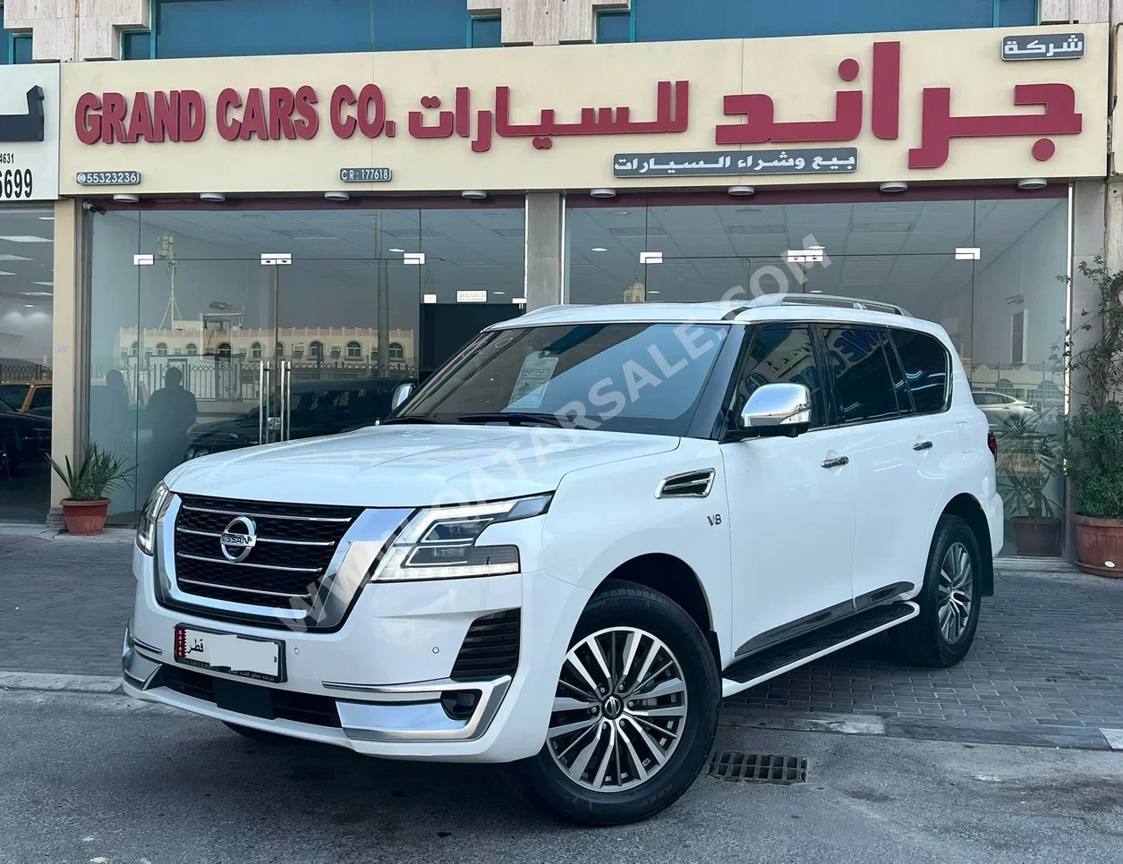 نيسان باترول بلاتنيوم 2020 اوتوماتيك 61,000 كم 8 سلندر دفع رباعي اس يو في أبيض