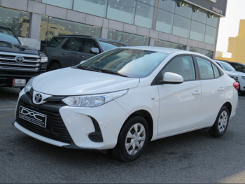Toyota Yaris 2022 Automatic 202,000 Km 4 Cylinder Front Wheel Drive (FWD) Sedan White