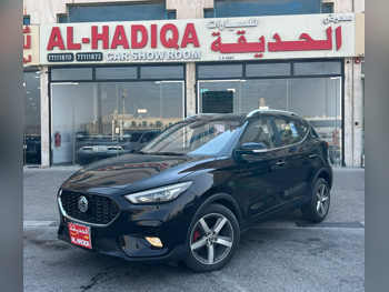 MG  ZsT  2023  Automatic  30,000 Km  4 Cylinder  Four Wheel Drive (4WD)  SUV  Black  With Warranty