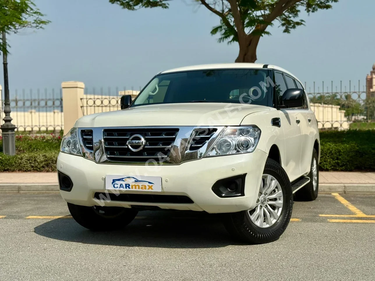 Nissan Patrol XE 2018 Automatic 120,000 Km 6 Cylinder Four Wheel Drive (4WD) SUV White