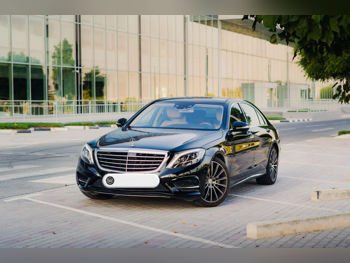 مرسيدس - بنز  اس - كلاس  400  2016  اوتوماتيك  120,000 كم  6 سلندر  دفع خلفي  سيدان  أسود