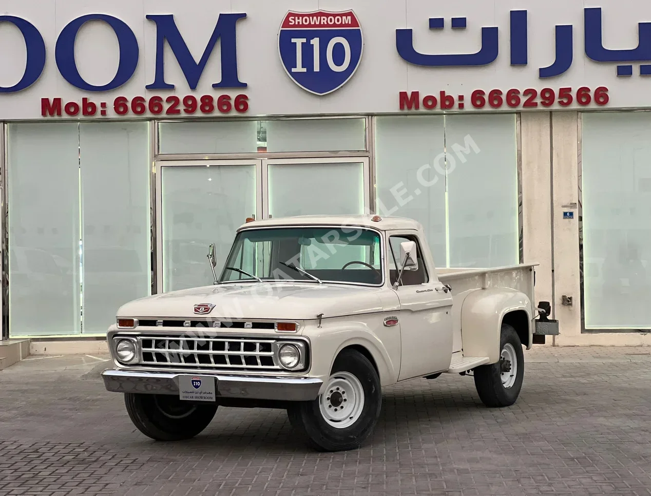 فورد كلاسيك 1965 عادي 284,000 كم 8 سلندر دفع خلفي سيدان أبيض