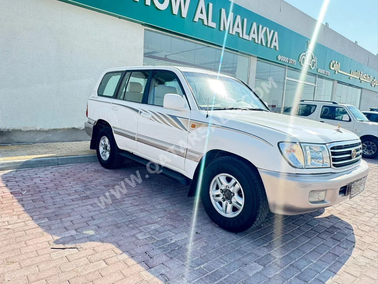 تويوتا لاند كروزر في اكس ار 1998 اوتوماتيك 564,000 كم 8 سلندر دفع رباعي اس يو في أبيض