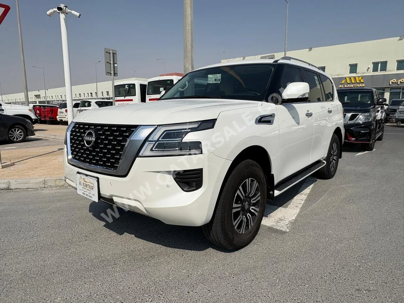 Nissan Patrol SE 2023 Automatic 74,000 Km 8 Cylinder Four Wheel Drive (4WD) SUV White With Warranty