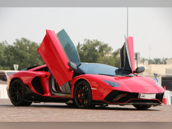 Lamborghini Aventador Roadster 2022 Automatic 4,700 Km 12 Cylinder Rear Wheel Drive (RWD) Convertible Red
