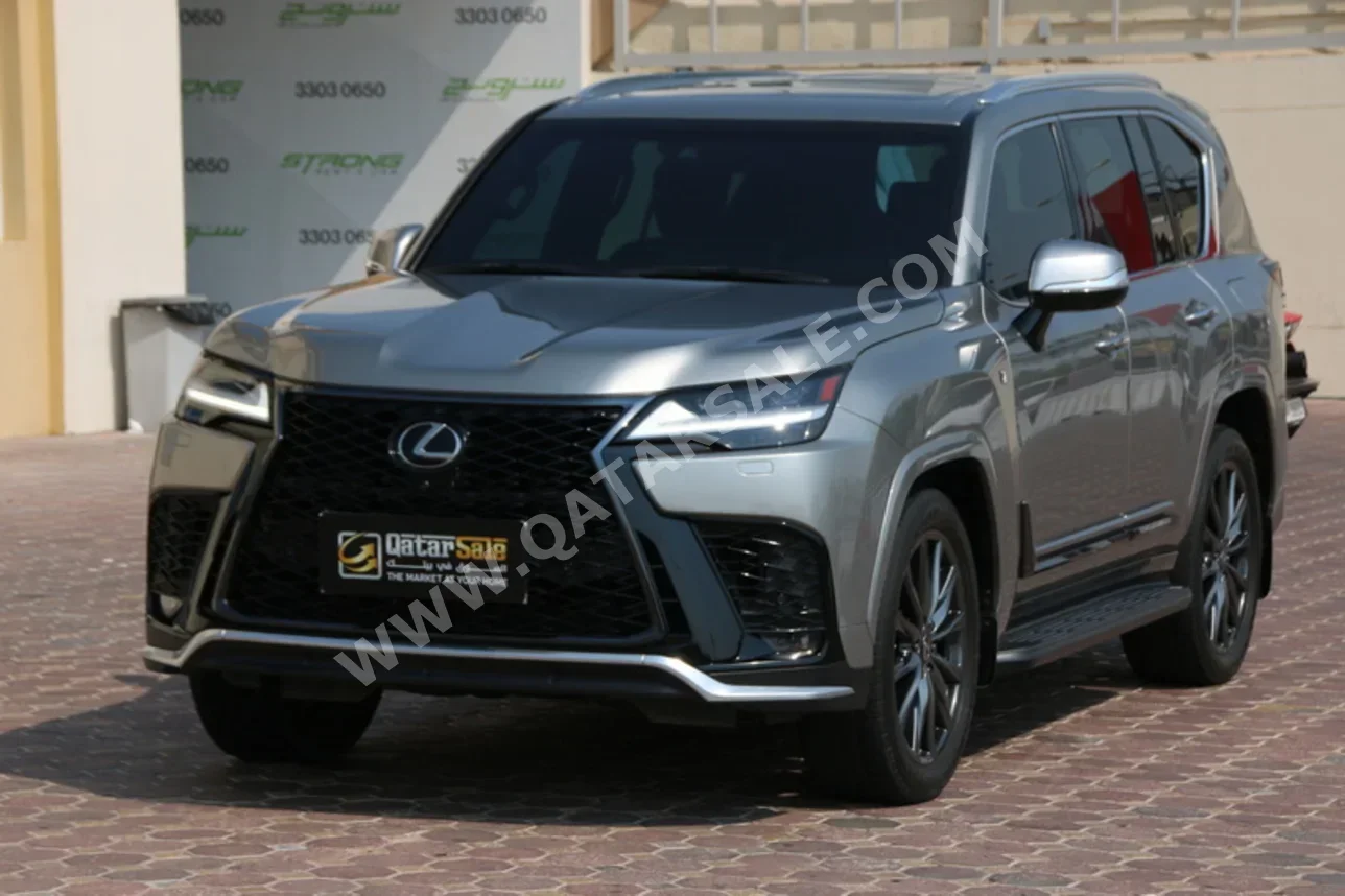 لكزس ال اكس 600 اف سبورت 2023 اوتوماتيك 41,000 كم 6 سلندر دفع رباعي اس يو في رمادي تحت الضمان