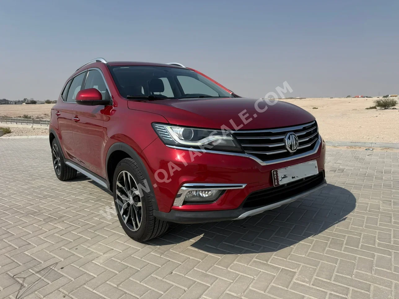 ام جي ار اكس 5 توربو 2020 اوتوماتيك 139,000 كم 4 سلندر دفع رباعي اس يو في أحمر