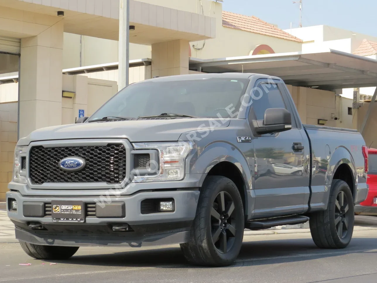 فورد أف 150 اكس ال تي 2019 اوتوماتيك 37,000 كم 8 سلندر دفع رباعي بيكب رمادي