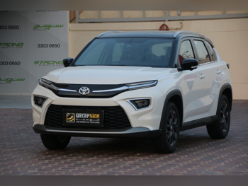 تويوتا اوربان كروزر 2025 اوتوماتيك 798 كم 4 سلندر دفع رباعي اس يو في أبيض تحت الضمان