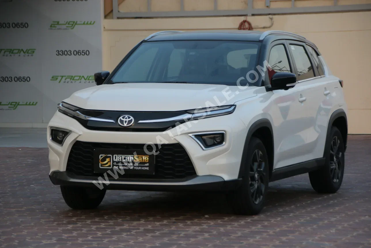 Toyota Urban Cruiser 2025 Automatic 798 Km 4 Cylinder Four Wheel Drive (4WD) SUV White With Warranty